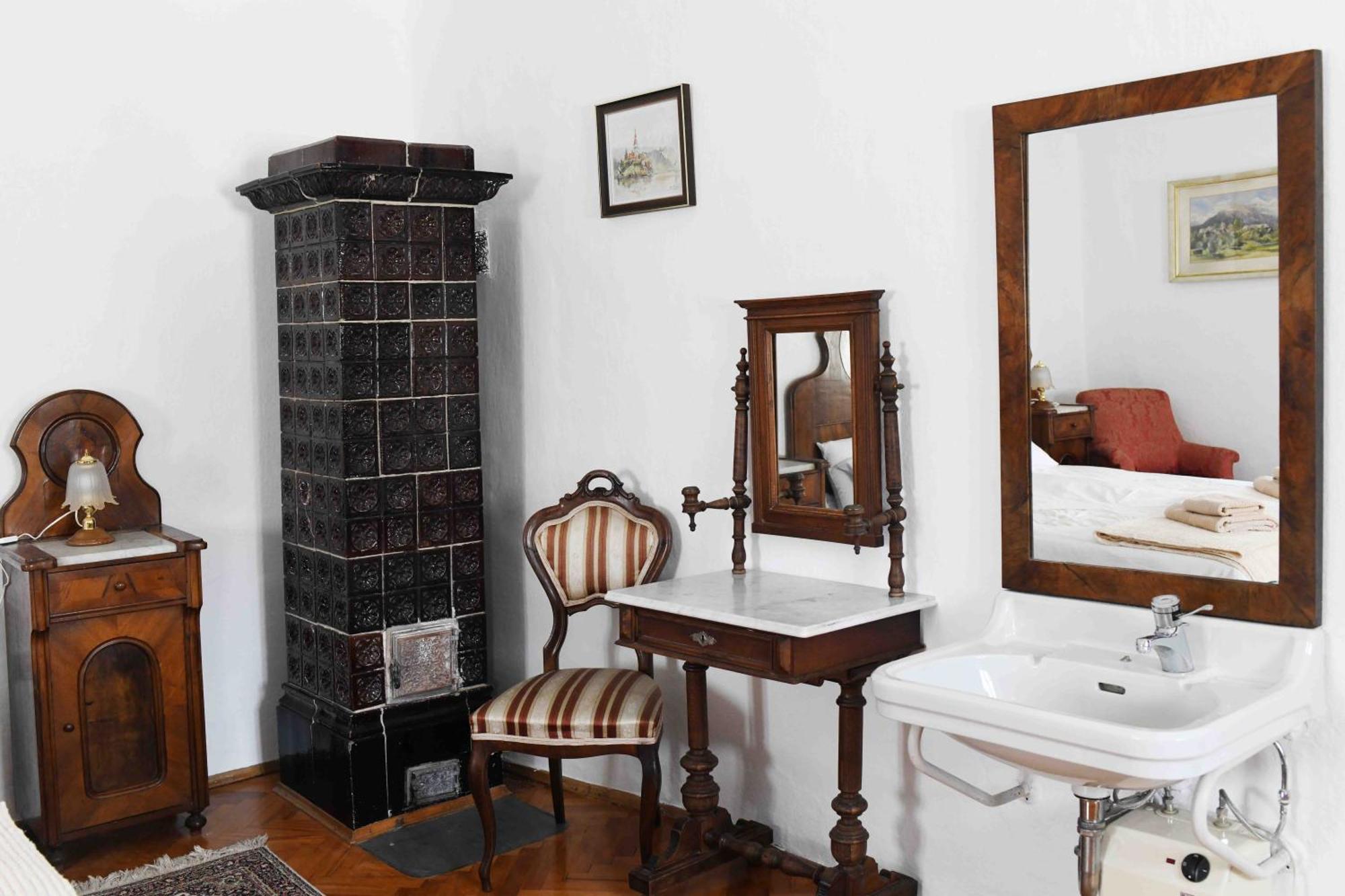 Baroque Villa Near Bled - Resort Vidmar Lesce  Bagian luar foto